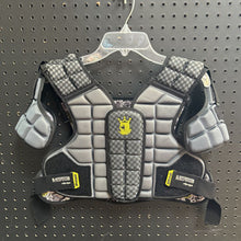 Load image into Gallery viewer, Lopro Superlight Lacrosse Shoulder Pad
