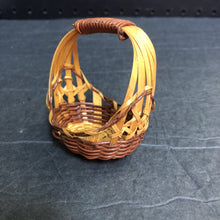Load image into Gallery viewer, Dollhouse Mini Basket
