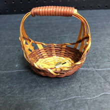 Load image into Gallery viewer, Dollhouse Mini Basket
