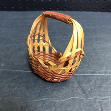 Load image into Gallery viewer, Dollhouse Mini Basket
