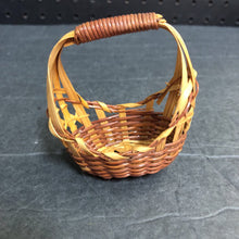 Load image into Gallery viewer, Dollhouse Mini Basket
