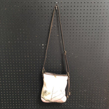 Load image into Gallery viewer, Camo Bag
