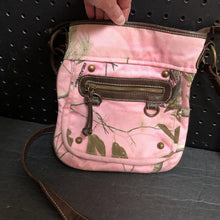 Load image into Gallery viewer, Camo Bag
