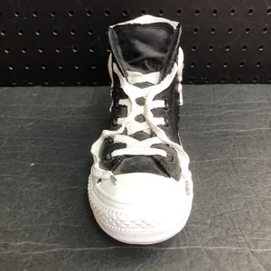 High Top Sneaker Coin Bank (KMP)