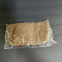 Load image into Gallery viewer, &quot;lifestyle&quot; Flower Pencil Pouch Bag (NEW) (Happy Daily)
