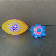 Load image into Gallery viewer, 2pk Light Up Sensory Balls
