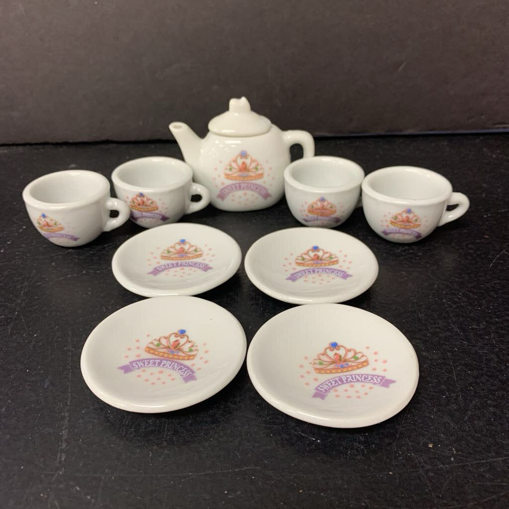 Porcelain Tea Set