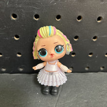 Load image into Gallery viewer, Ball w/Doll &amp; Accessories
