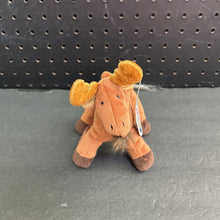 Load image into Gallery viewer, Moose Finger Puppet (NEW)
