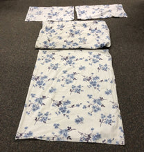 Load image into Gallery viewer, Flannel Flower Flat Sheet, Fitted Sheet, &amp; 2 Pillowcase Set
