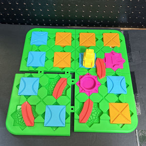 Maze Builder Car Raceway Track Set (Power Your Fun)