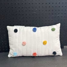 Load image into Gallery viewer, Pom-Pom Pillow
