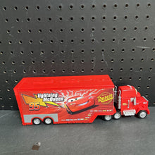 Load image into Gallery viewer, Mack Hauler Truck &amp; Playset
