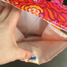 Load image into Gallery viewer, Flower School Lunch Bag
