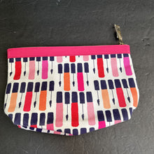Load image into Gallery viewer, Mascara Print Cosmetics Bag (Estee Lauder)
