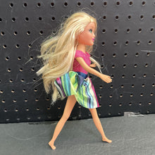 Load image into Gallery viewer, Glimma Girlz Baby Sitter Doll
