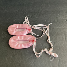 Load image into Gallery viewer, Ballet Shoes for 18&quot; Doll
