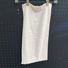 Load image into Gallery viewer, Blanket for 18&quot; Doll
