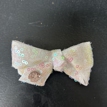 Load image into Gallery viewer, Sequin Hairbow Clip
