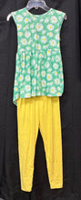 Load image into Gallery viewer, 2pc Flower Outfit
