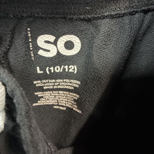 Load image into Gallery viewer, Solid Shorts
