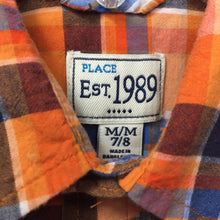 Load image into Gallery viewer, Plaid Button Down Shirt
