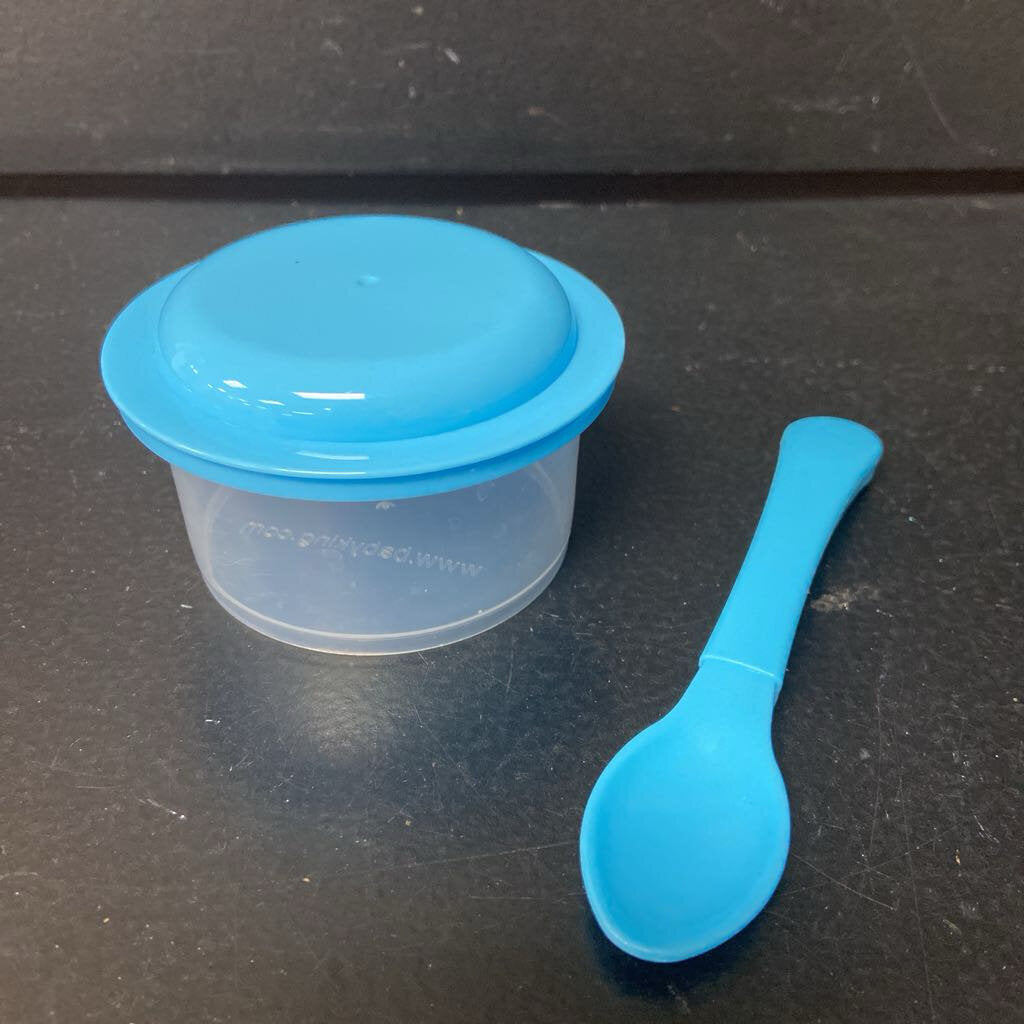 Snack Container w/Spoon