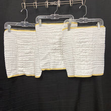 Load image into Gallery viewer, 3pk Prefold Cloth Diapers
