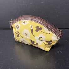 Load image into Gallery viewer, Flower Cosmetics Bag

