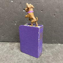 Load image into Gallery viewer, &quot;Fantastic Beasts and Where to Find Them&quot; Fluffy Mini Flip Figure Book
