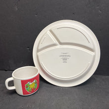 Load image into Gallery viewer, Bioworld Grinch Christmas Bamboo Plate &amp; Cup Set

