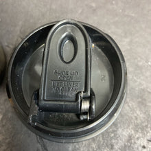 Load image into Gallery viewer, Camo Stainless Steel Thermos Cup
