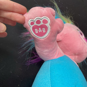 World Tour Singing Poppy Battery Operated