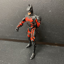 Load image into Gallery viewer, Laser Cape Batman Figure 1998 Vintage Collectible

