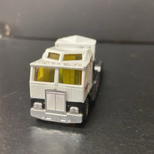 Load image into Gallery viewer, 3pc #6 Indy 500 Havoline Kenworth Cabover Racing Transporter Truck &amp; Cars 1983 Vintage Collectible

