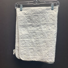 Load image into Gallery viewer, Nursery Sheet Saver (Continental Quilting)
