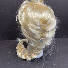 Load image into Gallery viewer, Elsa Wig

