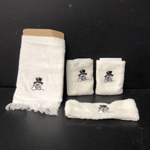 Load image into Gallery viewer, Hand Towel &amp; Sweatband Set
