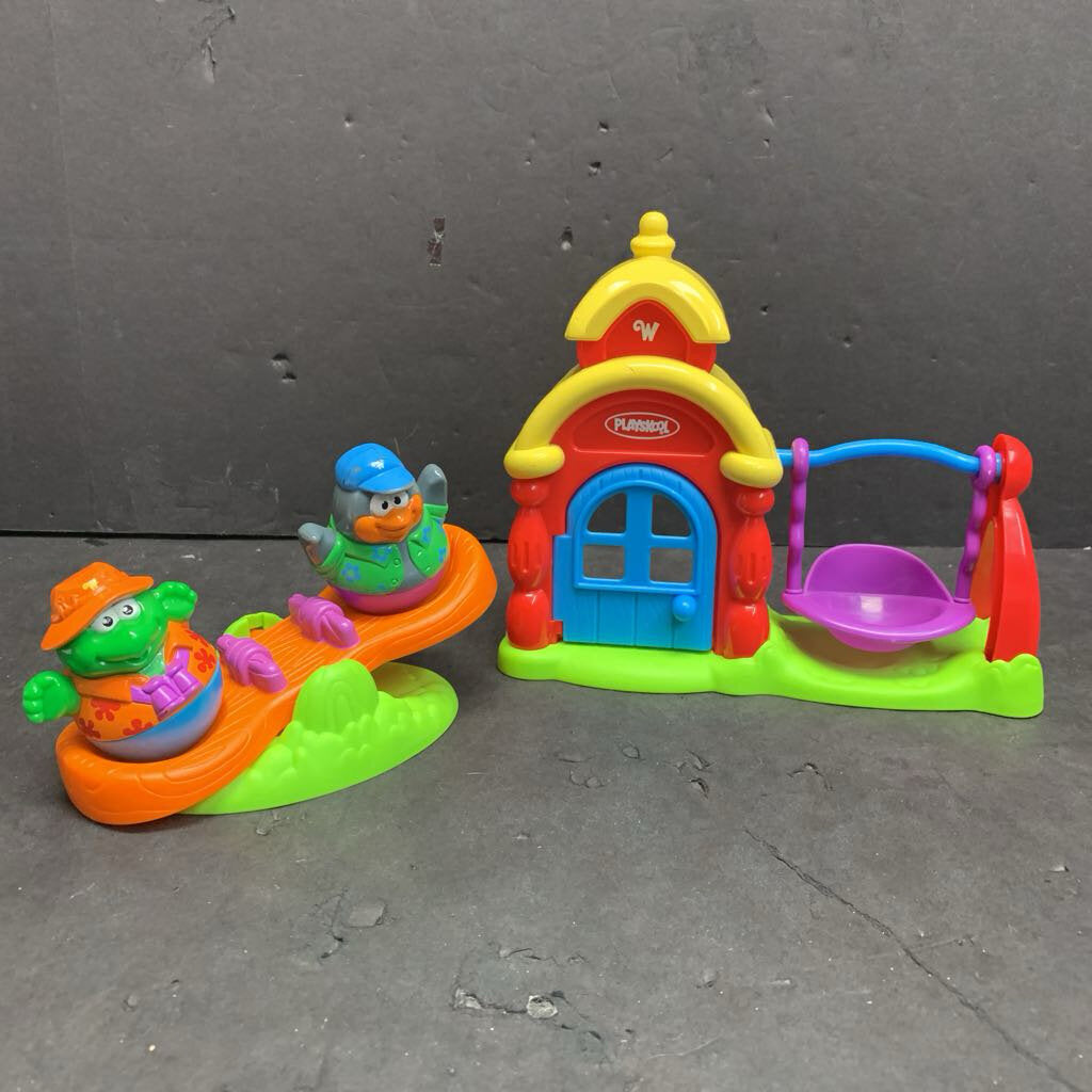 School House w/Figures & Accessories