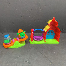 Load image into Gallery viewer, School House w/Figures &amp; Accessories
