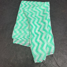 Load image into Gallery viewer, Girls Chevron Infinity Scarf
