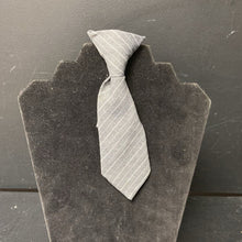 Load image into Gallery viewer, Boys Striped Clip On Tie

