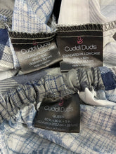 Load image into Gallery viewer, Winter Bear &amp; Deer Fitted Sheet &amp; 2 Pillowcase Set
