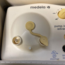 Load image into Gallery viewer, Pump In Style Advanced Breast Pump
