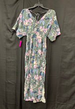 Load image into Gallery viewer, Flower Dress
