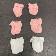Load image into Gallery viewer, 3pk Bow Mittens
