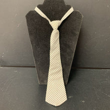 Load image into Gallery viewer, Boys Striped Tie
