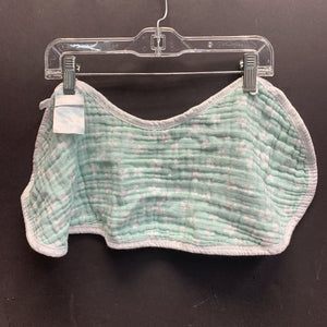 Flower Bib