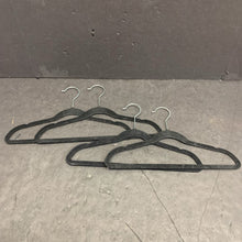 Load image into Gallery viewer, 4pk Velvet Hangers
