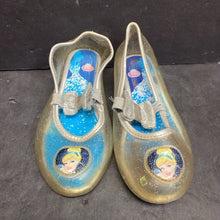 Load image into Gallery viewer, Cinderella Shoes

